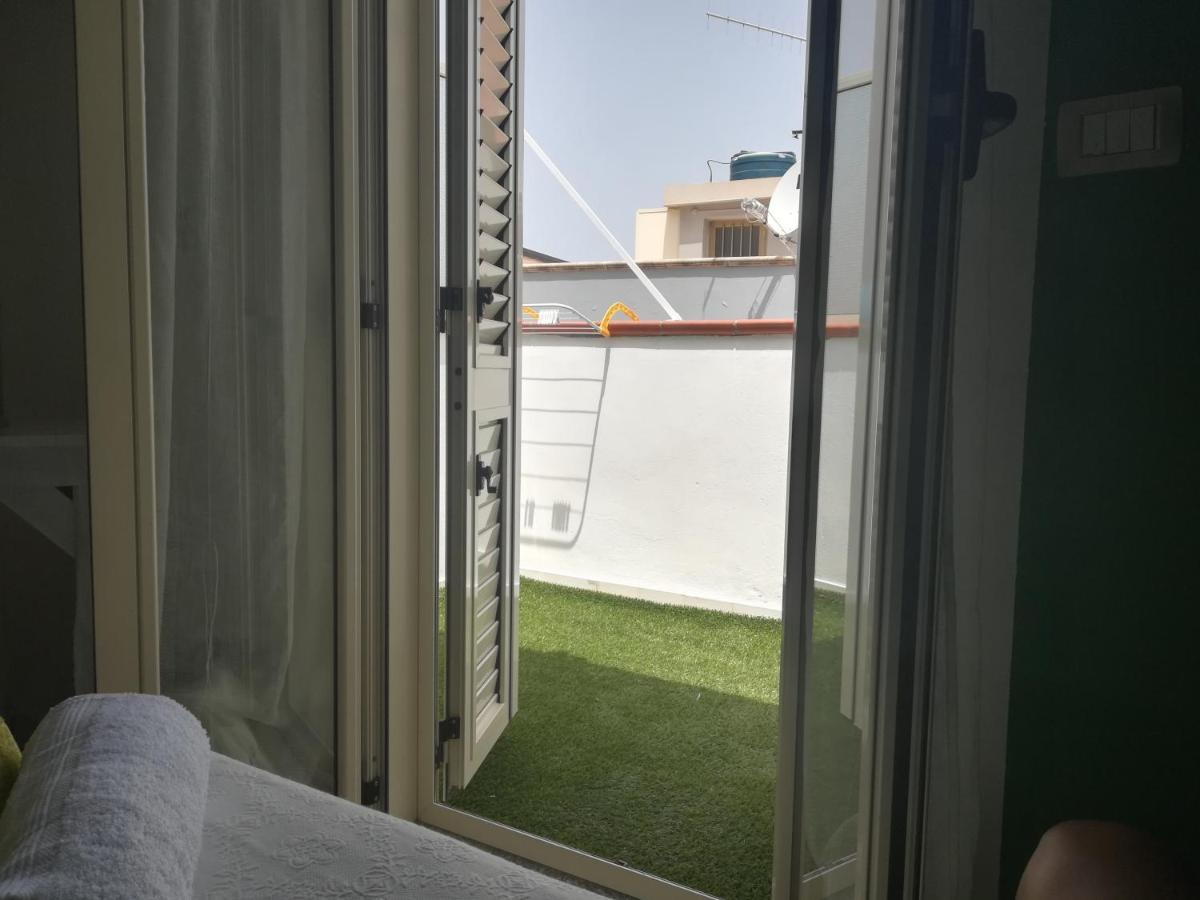 Bed and Breakfast Al Quindici Шилла Екстер'єр фото